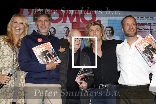 Amsterdam 25 september 2018
Presentatie lâ€™Homo van het blad Linda in Hotel Arena. Linda de Mol reikt het eerste exemplaar uit aan Erwin Olaf Hans v Manen en Hans Klok . Linda de Mol en hoofdredacteur Iebele van der Meulen