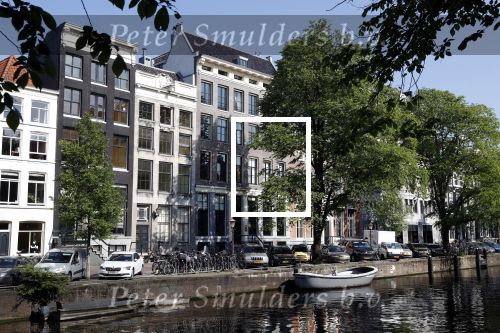 Amsterdam 9 mei 2018
Marcel Boekhoorn heeft een fantastisch pand/huis/appartement op de gracht gekocht.