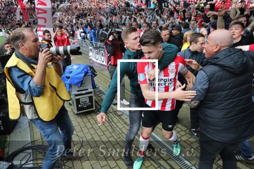 Eindhoven, 15 April 2018
PSV-AJAX, eindstand 3-0 en Landskampioen Seizoen 2017-2018
Marco v Ginkel