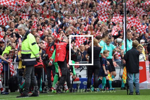 Eindhoven, 15 April 2018
PSV-AJAX, eindstand 3-0 en Landskampioen Seizoen 2017-2018
Marco v Ginkel