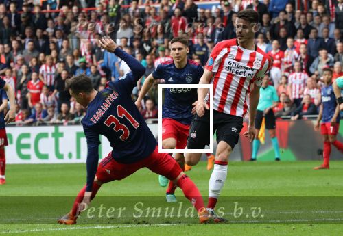 Eindhoven, 15 April 2018
PSV-AJAX, eindstand 3-0 en Landskampioen Seizoen 2017-2018
Marco v Ginkel
