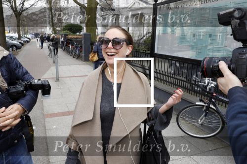 Hamburg 13 april 2018
Sylvie Meis viert haar 40e verjaardag oa met haar vader en moeder en haar broer Daniel. Ze gingen smiddags lunchen in Restaurant Daniel en s avonds was het feest in hotel Radisson Blue in Hamburg. De PA van Sylvie  Marina Coburger