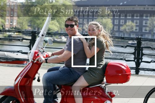 Amsterdam 22 april 2018
Martijn Krabbe met zijn dochter Michelle op de vespa scooter.