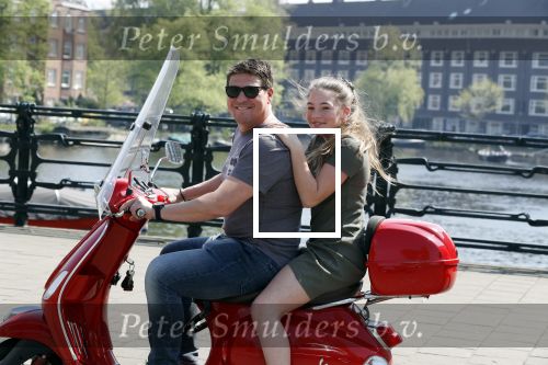 Amsterdam 22 april 2018
Martijn Krabbe met zijn dochter Michelle op de vespa scooter.