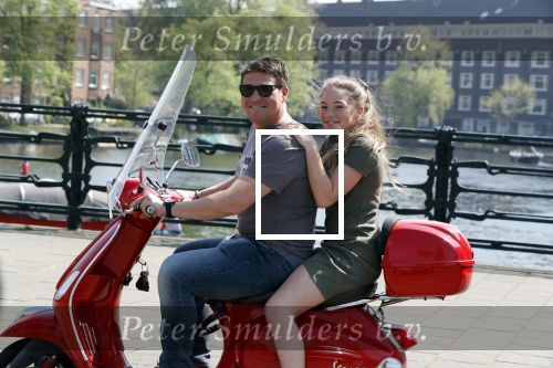 Amsterdam 22 april 2018
Martijn Krabbe met zijn dochter Michelle op de vespa scooter.