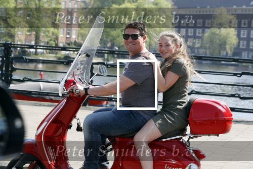 Amsterdam 22 april 2018
Martijn Krabbe met zijn dochter Michelle op de vespa scooter.
