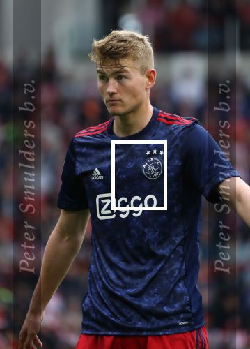Eindhoven, 15 April 2018
PSV-AJAX, eindstand 3-0 en Landskampioen Seizoen 2017-2018
 Matthijs de Ligt