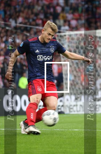 Eindhoven, 15 April 2018
PSV-AJAX, eindstand 3-0 en Landskampioen Seizoen 2017-2018
 Matthijs de Ligt