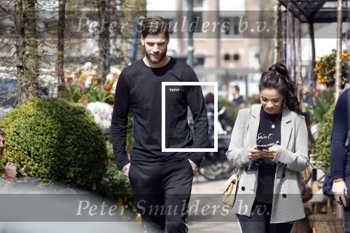 Amsterdam 10 april 2018
Monica Geuze ( zwanger) met haar vriend Lars Veldwijk op de cornelis schuytstraat