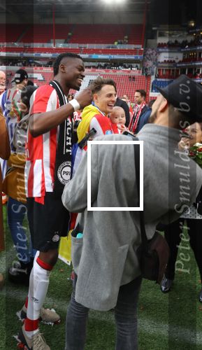 Eindhoven, 15 April 2018
PSV-AJAX, eindstand 3-0 en Landskampioen Seizoen 2017-2018
Nicolas Isimat-Mirin