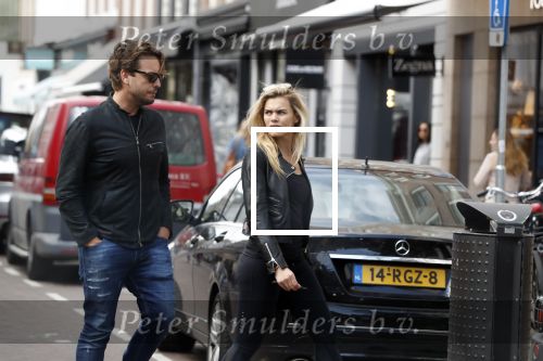 Amsterdam 23 april 2018
Nicolette v Dam met man Bas Smit op de pc hooftstraat.