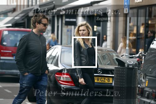 Amsterdam 23 april 2018
Nicolette v Dam met man Bas Smit op de pc hooftstraat.