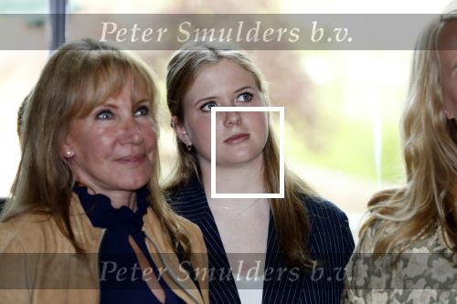 Amsterdam 25 september 2018
Presentatie lâ€™Homo van het blad Linda in Hotel Arena. Linda de Mol reikt het eerste exemplaar uit aan Erwin Olaf Hans v Manen en Hans Klok . Linda met manager Xenia Kasper en dochter Noa Vahle