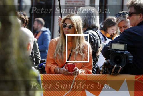 Groningen 27 april 2018
Koningsdag in Groningen met Koning Willem Alexander Koningin Maxima prinses Amalia Arian Alexia . Verder ook aanwezig Prins Maurits Prinses Marilene Prins Bernhard Prinses Annette Prins Floris Prinses Aimee en prins Pieter Christiaan. Olcay Gulsen