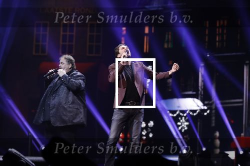 Amsterdam 14 april 2018
Heel holland zingt Hazes in het ziggo dome met oa Andre Hazes Jr Jeroen v d Boom Xander de Buisonje Roxeanne Hazes (zwanger) Peter Beense Trijntje Oosterhuis Danny de Munk Silver Metz en Barry Hay.