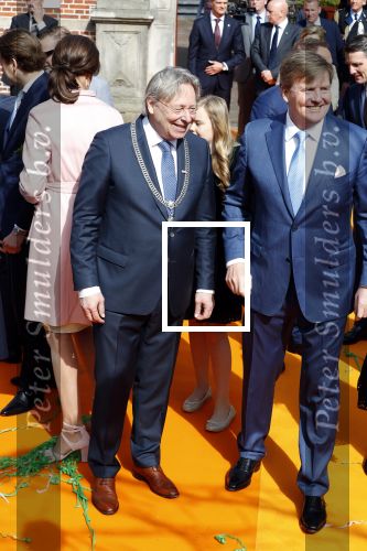 Groningen 27 april 2018
Koningsdag in Groningen met Koning Willem Alexander Koningin Maxima prinses Amalia Arian Alexia . Verder ook aanwezig Prins Maurits Prinses Marilene Prins Bernhard Prinses Annette Prins Floris Prinses Aimee en prins Pieter Christiaan.