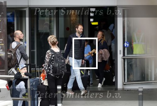 Ibiza 28 april 2018
Prinses Margarita met haar man Tjalling ten Cate en hun dochters Paola en Julia op het viegveld van ibiza