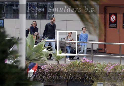 Ibiza 28 april 2018
Prinses Margarita met haar man Tjalling ten Cate en hun dochters Paola en Julia op het viegveld van ibiza
