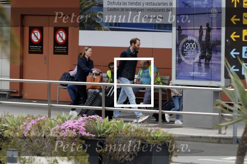 Ibiza 28 april 2018
Prinses Margarita met haar man Tjalling ten Cate en hun dochters Paola en Julia op het viegveld van ibiza