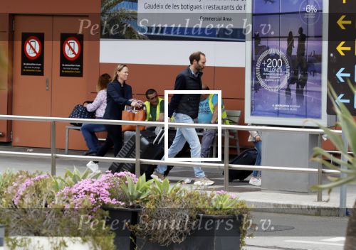 Ibiza 28 april 2018
Prinses Margarita met haar man Tjalling ten Cate en hun dochters Paola en Julia op het viegveld van ibiza