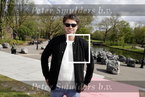 Amsterdam 25 september 2018
Presentatie lâ€™Homo van het blad Linda in Hotel Arena. Linda de Mol reikt het eerste exemplaar uit aan Erwin Olaf Hans v Manen en Hans Klok . Rick Brandsteder