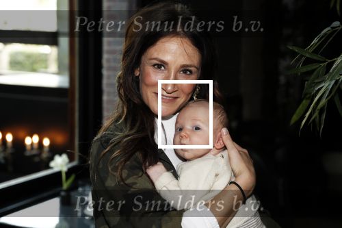 Amsterdam 16 april 2018
Boekpresentatie Fajah Lourens in het conservatorium Hotel. Saar Koningsberger met baby