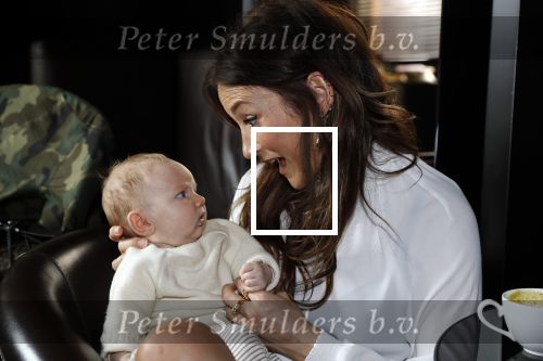 Amsterdam 16 april 2018
Boekpresentatie Fajah Lourens in het conservatorium Hotel. Saar Koningsberger met baby