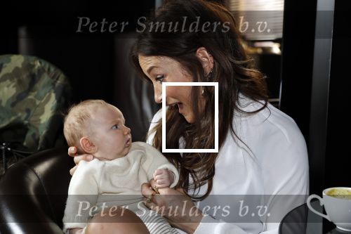 Amsterdam 16 april 2018
Boekpresentatie Fajah Lourens in het conservatorium Hotel. Saar Koningsberger met baby