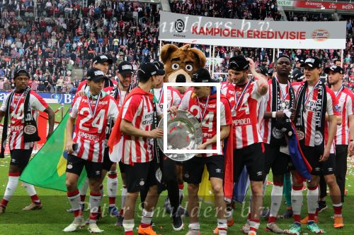 Eindhoven, 15 April 2018
PSV-AJAX, eindstand 3-0 en Landskampioen Seizoen 2017-2018
Santiago Arias