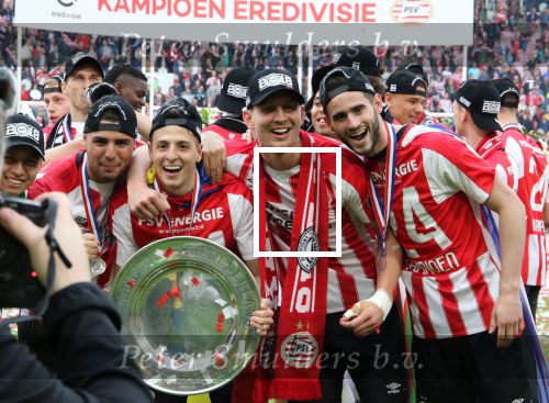 Eindhoven, 15 April 2018
PSV-AJAX, eindstand 3-0 en Landskampioen Seizoen 2017-2018
Santiago Arias