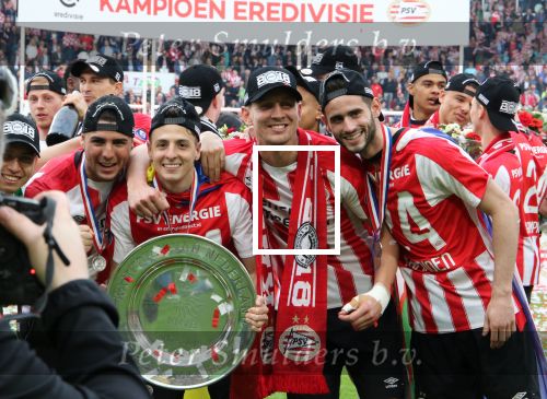 Eindhoven, 15 April 2018
PSV-AJAX, eindstand 3-0 en Landskampioen Seizoen 2017-2018
Santiago Arias