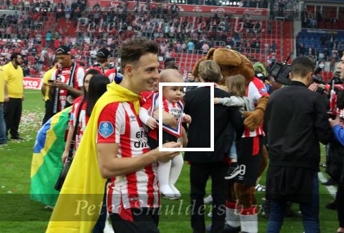 Eindhoven, 15 April 2018
PSV-AJAX, eindstand 3-0 en Landskampioen Seizoen 2017-2018
Santiago Arias