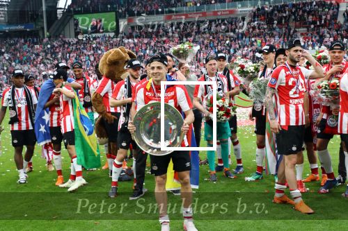 Eindhoven, 15 April 2018
PSV-AJAX, eindstand 3-0 en Landskampioen Seizoen 2017-2018
Santiago Arias