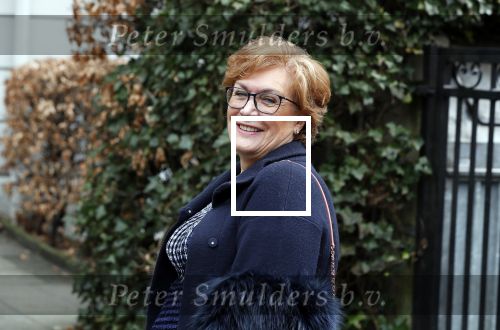 Hamburg 13 april 2018
Sylvie Meis viert haar 40e verjaardag oa met haar vader en moeder en haar broer Daniel. Ze gingen smiddags lunchen in Restaurant Daniel en s avonds was het feest in hotel Radisson Blue in Hamburg. Medium Sarina Bruens