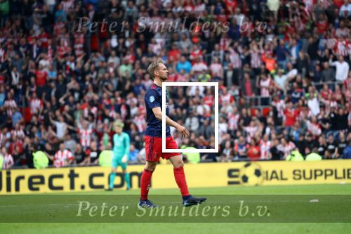 Eindhoven, 15 April 2018
PSV-AJAX, eindstand 3-0 en Landskampioen Seizoen 2017-2018
Siem de Jong krijgt een rode kaart