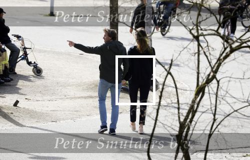 Amsterdam 7 april 2018
Sjoerd v Ramshorst met zijn nieuwe vriendin in het vondelpark