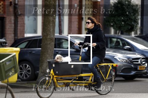 Amsterdam 7 april 2018
Susan Visser met vriendin en hondje in het Vondelpark