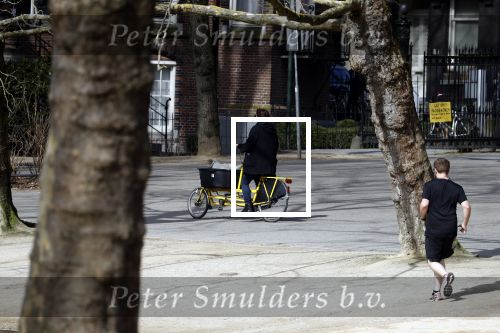 Amsterdam 7 april 2018
Susan Visser met vriendin en hondje in het Vondelpark