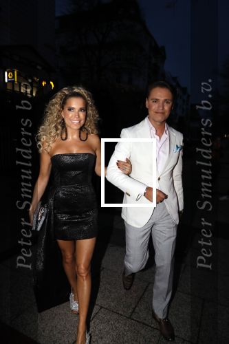 Hamburg 13 april 2018
Sylvie Meis viert haar 40e verjaardag oa met haar vader en moeder en haar broer Daniel. Ze gingen smiddags lunchen in Restaurant Daniel en s avonds was het feest in hotel Radisson Blue in Hamburg.