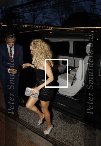 Hamburg 13 april 2018
Sylvie Meis viert haar 40e verjaardag oa met haar vader en moeder en haar broer Daniel. Ze gingen smiddags lunchen in Restaurant Daniel en s avonds was het feest in hotel Radisson Blue in Hamburg.