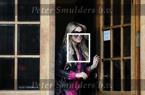 Hamburg 13 april 2018
Sylvie Meis viert haar 40e verjaardag oa met haar vader en moeder en haar broer Daniel. Ze gingen smiddags lunchen in Restaurant Daniel en s avonds was het feest in hotel Radisson Blue in Hamburg.