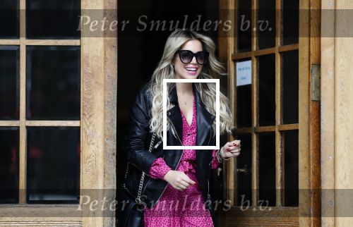 Hamburg 13 april 2018
Sylvie Meis viert haar 40e verjaardag oa met haar vader en moeder en haar broer Daniel. Ze gingen smiddags lunchen in Restaurant Daniel en s avonds was het feest in hotel Radisson Blue in Hamburg.