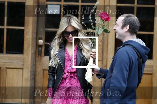 Hamburg 13 april 2018
Sylvie Meis viert haar 40e verjaardag oa met haar vader en moeder en haar broer Daniel. Ze gingen smiddags lunchen in Restaurant Daniel en s avonds was het feest in hotel Radisson Blue in Hamburg.
