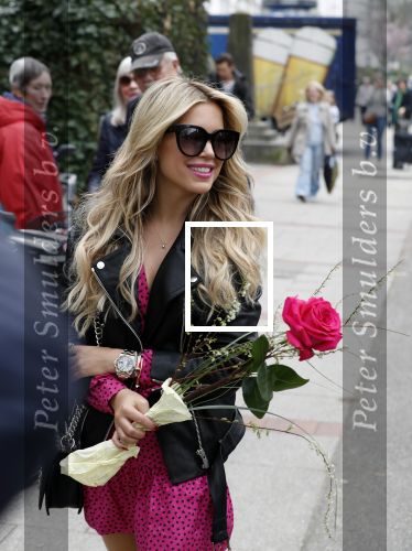 Hamburg 13 april 2018
Sylvie Meis viert haar 40e verjaardag oa met haar vader en moeder en haar broer Daniel. Ze gingen smiddags lunchen in Restaurant Daniel en s avonds was het feest in hotel Radisson Blue in Hamburg.