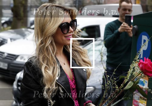Hamburg 13 april 2018
Sylvie Meis viert haar 40e verjaardag oa met haar vader en moeder en haar broer Daniel. Ze gingen smiddags lunchen in Restaurant Daniel en s avonds was het feest in hotel Radisson Blue in Hamburg.