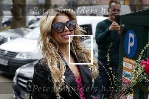 Hamburg 13 april 2018
Sylvie Meis viert haar 40e verjaardag oa met haar vader en moeder en haar broer Daniel. Ze gingen smiddags lunchen in Restaurant Daniel en s avonds was het feest in hotel Radisson Blue in Hamburg.