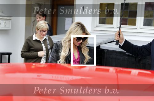 Hamburg 13 april 2018
Sylvie Meis viert haar 40e verjaardag oa met haar vader en moeder en haar broer Daniel. Ze gingen smiddags lunchen in Restaurant Daniel en s avonds was het feest in hotel Radisson Blue in Hamburg.