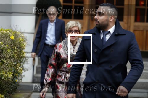 Hamburg 13 april 2018
Sylvie Meis viert haar 40e verjaardag oa met haar vader en moeder en haar broer Daniel. Ze gingen smiddags lunchen in Restaurant Daniel en s avonds was het feest in hotel Radisson Blue in Hamburg.