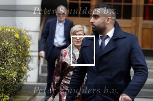 Hamburg 13 april 2018
Sylvie Meis viert haar 40e verjaardag oa met haar vader en moeder en haar broer Daniel. Ze gingen smiddags lunchen in Restaurant Daniel en s avonds was het feest in hotel Radisson Blue in Hamburg.