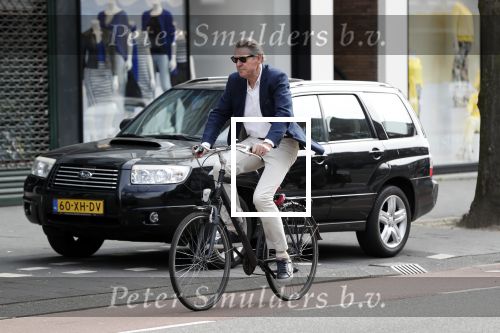 Amsterdam 8 april 2018
Ursul de Geer op de fiets in Amstetrdam zuid